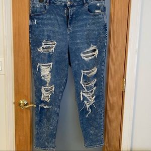 AEO Curvy Mom Jean